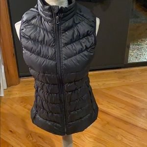 Black puffer vest